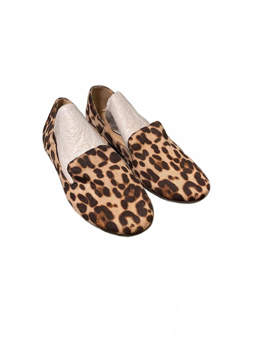 Naturalizer SOUL leopard print slip on flat size 6 Trendy Office Chic- EUC